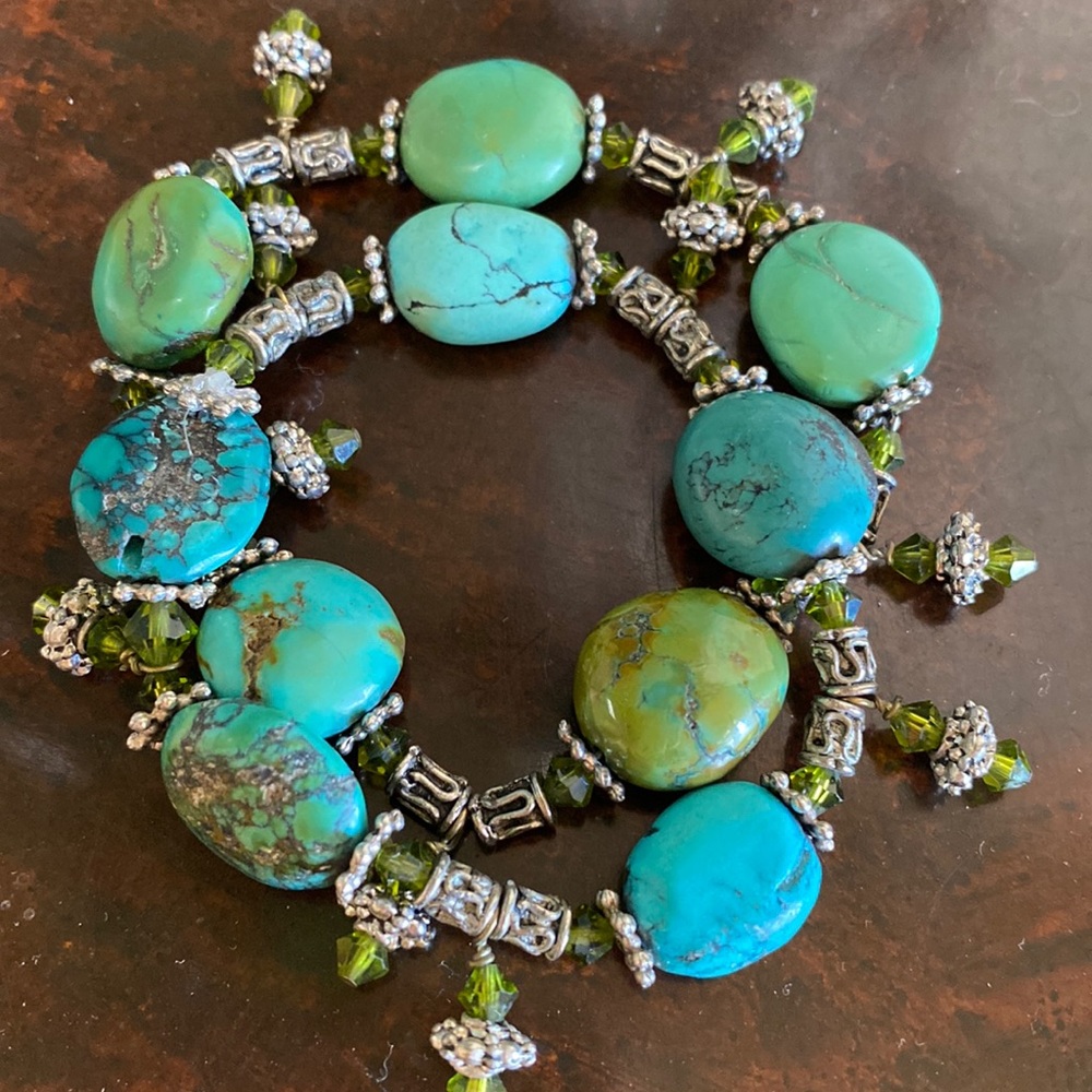 2 Turquoise charm stretch bracelet’s.